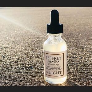 NEW Jeffrey James Botanicals The Light Vitamin C Serum
